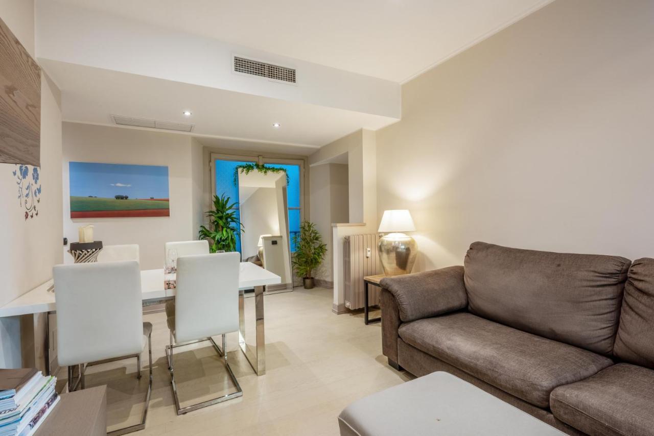 Gemma Preziosa Tra Il Castello Sforzesco Ed Il Duomo Di By Easylife Appartement Milan